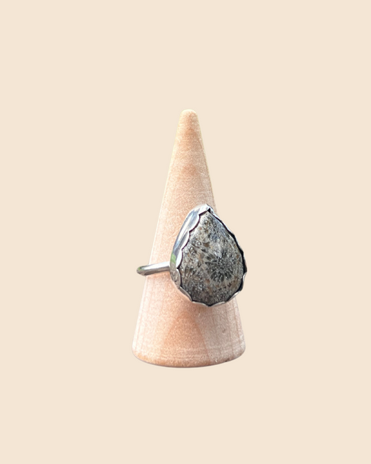 The Pear-Shaped Fossil Ring – Size 7.5